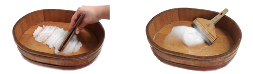 La ténica japonesa para hacer el engrudo, a la izquierda amasando el engrudo tamizado con la brocha shigokebake, en la imagen de la derecha la misma masa ya trabajada y con el agua incorporada.