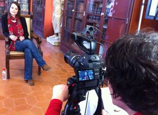 Gravant el reportatge per a la Galeria dels Oficis de BTV a l'Ateneu Barcelonès