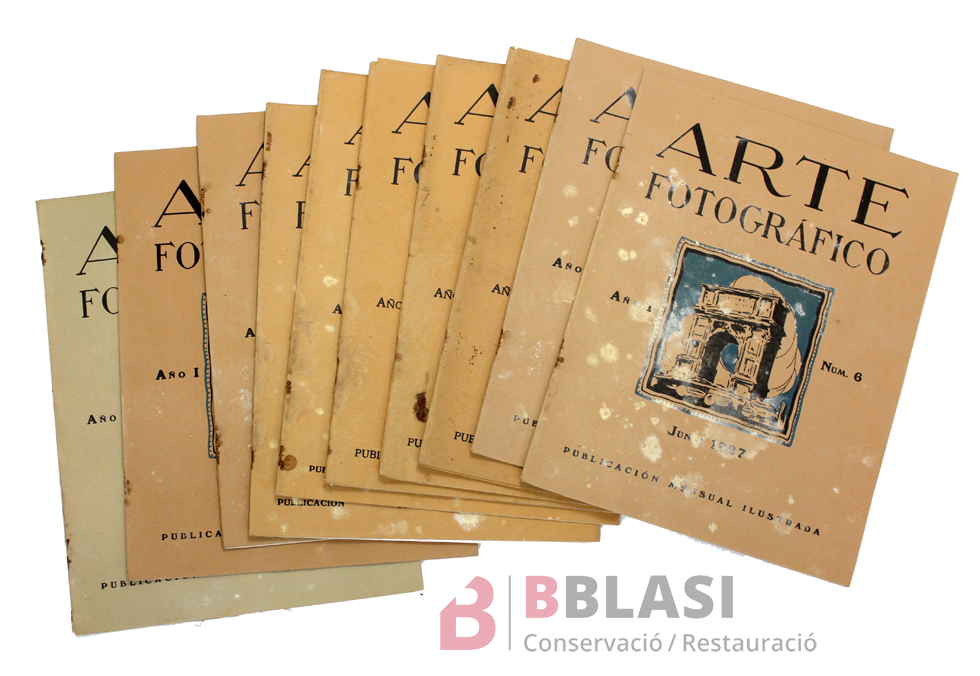 Revista "Arte Fotrográfico" abans de la restauració
