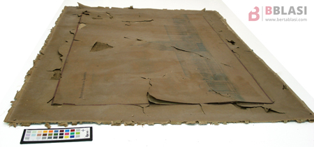 Estat del dibuix de Puig i Cadafalch després de treure'l del marc i abans del procés de restauració